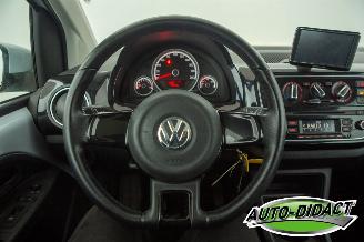 Volkswagen Up! 1.0 high up! Airco Pano BlueMotion picture 5