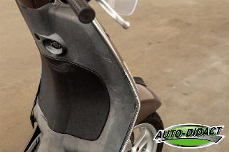 Vespa  Primavera 9644 km picture 23