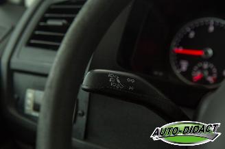 Volkswagen Transporter 2.0 TDI L2H1 Koelwagen Airco Navi picture 13