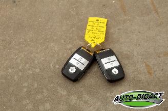 Kia Niro 1.6 GDi Hybrid Automaat Camera Navi Clima BusinessLine picture 29