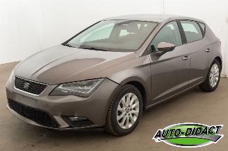Damaged car Seat Leon 1.6 TDI Clima Navi 2015/1