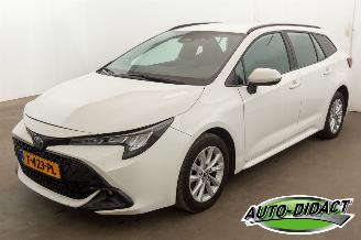 Damaged car Toyota Corolla Touring Sports Hybrid 140 Clima Navi Camara Business 2023/8
