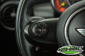 Mini Cooper 1.5 Airco Navi Business picture 13