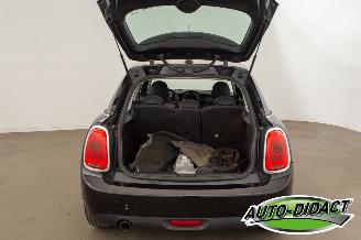 Mini Cooper 1.5 Airco Navi Business picture 37