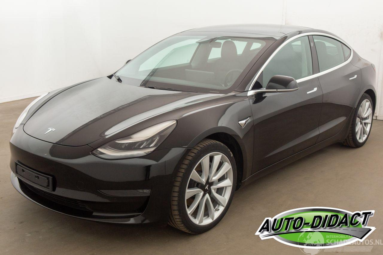 Tesla Model 3 Longe Range Dual AWD Pano