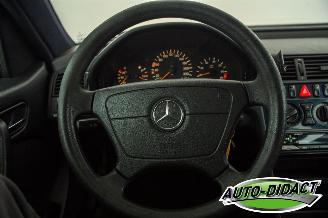 Mercedes C-klasse 180 Airco picture 5