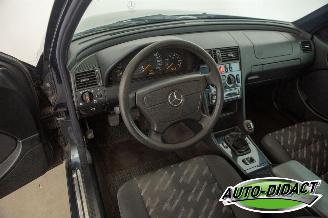 Mercedes C-klasse 180 Airco picture 16