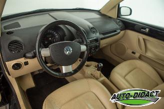Volkswagen New-beetle 2.0 Cabriolet Highline Airco picture 18