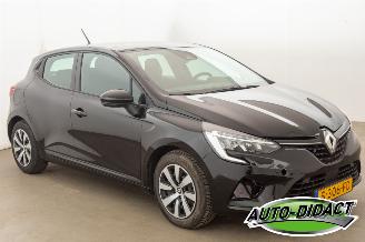 Renault Clio 1.6 E-Tech Hybrid 59.938 km Clima 145 Equilibre picture 2