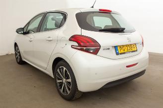 Peugeot 208 1.2 PureTech Automaat 107.250 km Navi Clima Allure picture 3