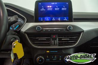 Ford Focus 1.0 EcoBoost Hybrid Clima Navi Camera Trend Edition Business picture 11