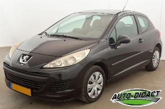 skadebil auto Peugeot 207 1.4 VTi X-line Airco 2010/2