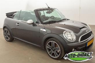 Mini Cabrio 1.6 Cooper S Clima Leder 86.395 km Chili picture 2