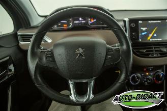 Peugeot 2008 1.6 HDi 68KW picture 19