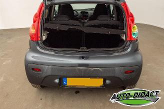 Peugeot 107 1.0-12V Airco Millesim 200 picture 30