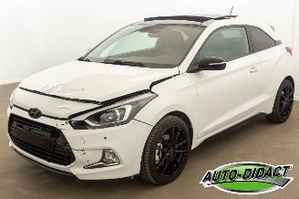 damaged passenger cars Hyundai I-20 Coupé 1.0 69.916 km Open Pano Clima Navi Camera 2017/4