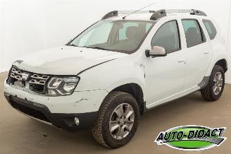 skadebil auto Dacia Duster 1.5 dCi 115.812 km Leder Airco Prestige 2015/5