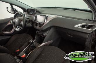 Peugeot 2008 1.2 Active 118.099 km Navi Airco picture 16