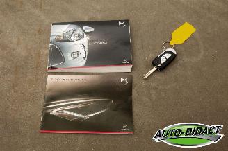 Citroën DS3 1.2 VTi Navi Clima So Chic picture 20