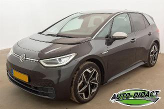 krockskadad bil auto Volkswagen ID.3 First Plus 58 kWh Camera Navi Clima 2020/12