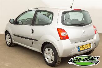 Renault Twingo 1.2-16V Automaat 114.402 km NAP Dynamique picture 3