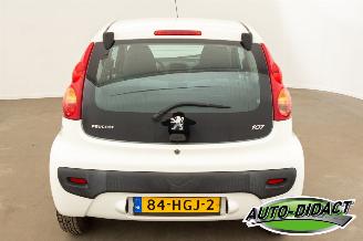 Peugeot 107 1.0-12V XR picture 21