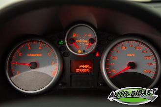 Peugeot 206 1.1 XR picture 7