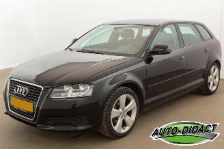 skadebil auto Audi A3 1.6 Ambiente Navi Clima 2010/6