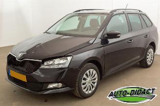 Vaurioauto  passenger cars Skoda Fabia Combi 1.0 TSI Ambition Navi Airco 2022/1