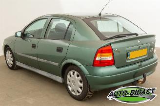 Opel Astra 1.6-16V Club picture 3