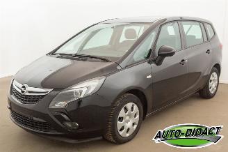 krockskadad bil auto Opel Zafira 1.4 Airco Navi 2015/6