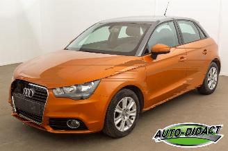 skadebil auto Audi A1 1.6 TDI Automaat Navi Airco Attraction 2012/3
