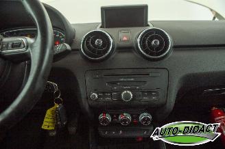 Audi A1 1.6 TDI Airco Leder Ambition picture 10