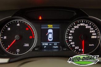 Audi A4 2.0 TDI Automaat Navi Leder Attraction picture 6