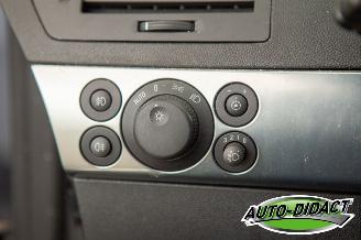 Opel Astra 1.6 Cosmo Navi Stoelverwarming Leder picture 12