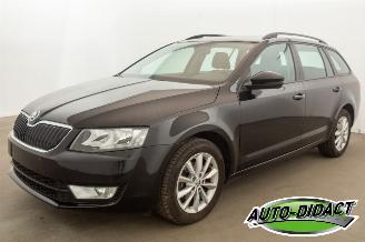 Damaged car Skoda Octavia 1.2 TSI 77kW Navi Clima Ambition 2015/8