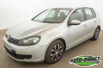 Schadeauto Volkswagen Golf 1.2 TSI Automaat Clima Trendline 2011/12