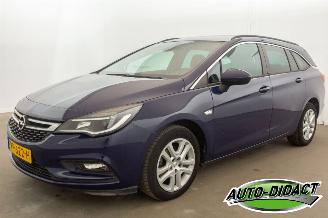 krockskadad bil auto Opel Astra 1.4 Navi Airco Business+ 2018/1