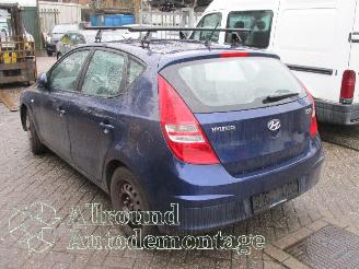 Hyundai I-30 i30 (FD) Hatchback 1.4 CVVT 16V (G4FA) [80kW]  (10-2007/11-2011) picture 4