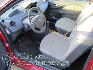 Renault Twingo Twingo II (CN) Hatchback 3-drs 1.2 16V (D4F-772(D4F-J7)) [56kW]  (03-2=
007/09-2014) picture 9