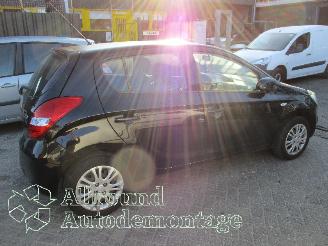 Hyundai I-20 i20 Hatchback 1.2i 16V (G4LA) [57kW]  (09-2008/12-2012) picture 7
