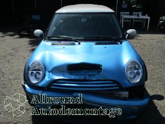 Mini Mini Mini Cooper S (R53) Hatchback 1.6 16V (W11-B16A) [120kW]  (03-2002/09-=
2006) picture 5