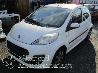 demontáž osobní automobily Peugeot 107 107 Hatchback 1.0 12V (384F(1KR)) [50kW]  (06-2005/05-2014) 2012