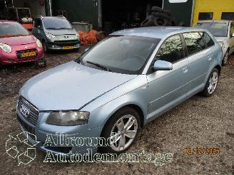Uttjänta bilar auto Audi A3 A3 Sportback (8PA) Hatchback 5-drs 1.6 FSI 16V (BLP) [85kW]  (09-2004/=
09-2007) 2005