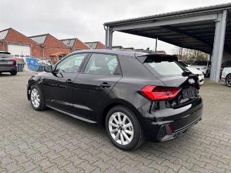 Audi A1 Sportback 30 TFSI S-line / Autom picture 8