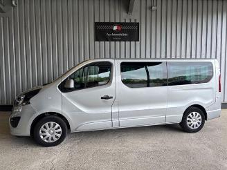 occasion passenger cars Opel Vivaro B Combi L2H1 9-Sitzer Lang 2018/8