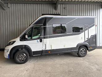 krockskadad bil camper Chausson   2025/1