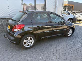 Peugeot 207 1.4 VTI Style picture 4