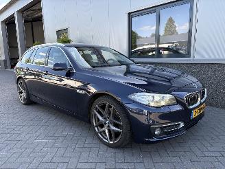 Auto incidentate BMW 5-serie 520i Luxury Edition 2014/6