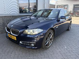 BMW 5-serie 520i Luxury Edition picture 25